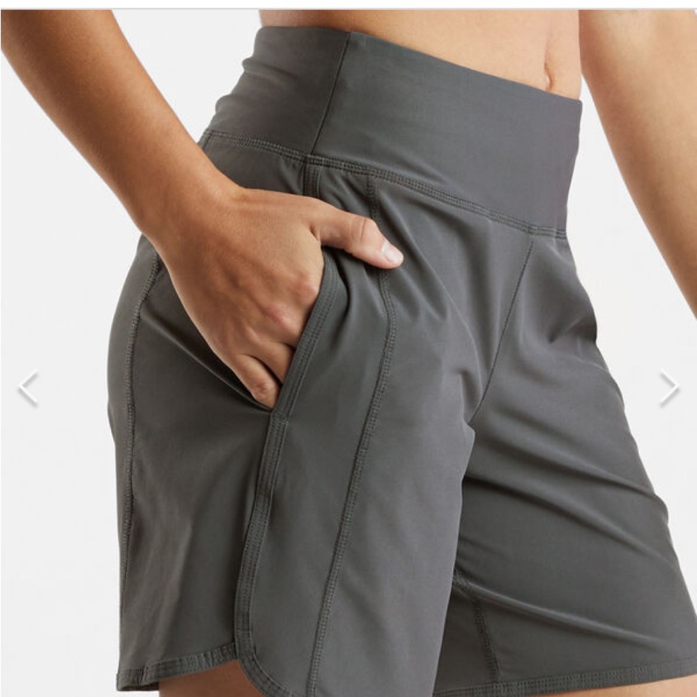 WOMENS LARGE TITLE NINE ORIGINAL ANTI RUN 5” NIMBLENE SHORTS - Picture 3 of 10